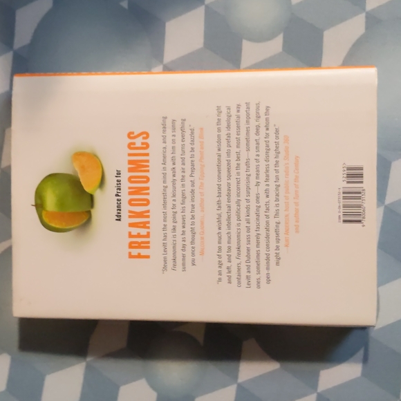 Freakonomics, A Rogue Economist Explores The Hidden Side of Everything, - Picture 4 of 4